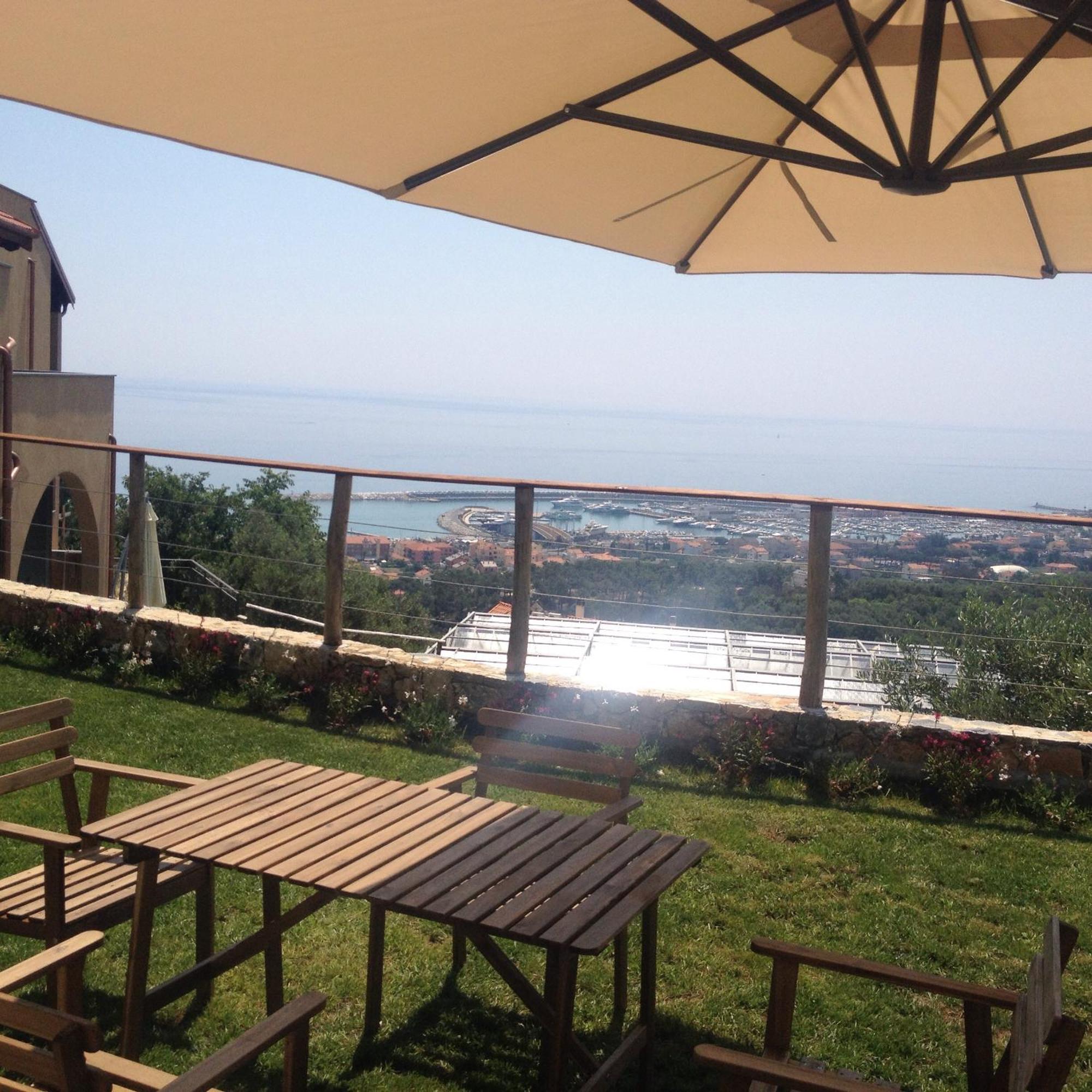 Agriturismo "I Castellari" Pietra Ligure Habitación foto
