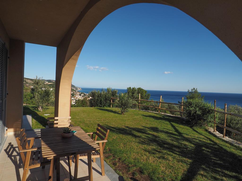 Agriturismo "I Castellari" Pietra Ligure Habitación foto