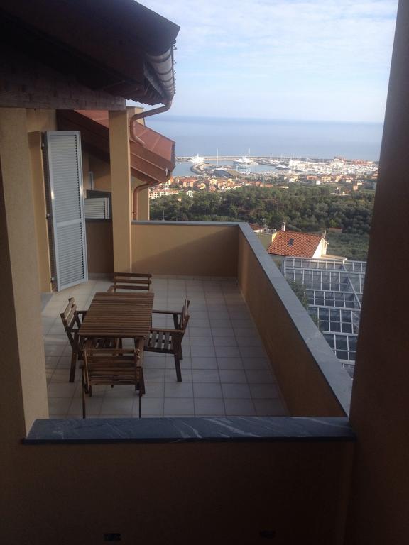 Agriturismo "I Castellari" Pietra Ligure Habitación foto