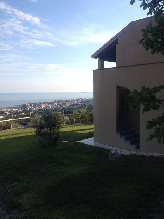 Agriturismo "I Castellari" Pietra Ligure Exterior foto